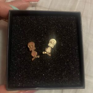 Purity: 14k yellow gold